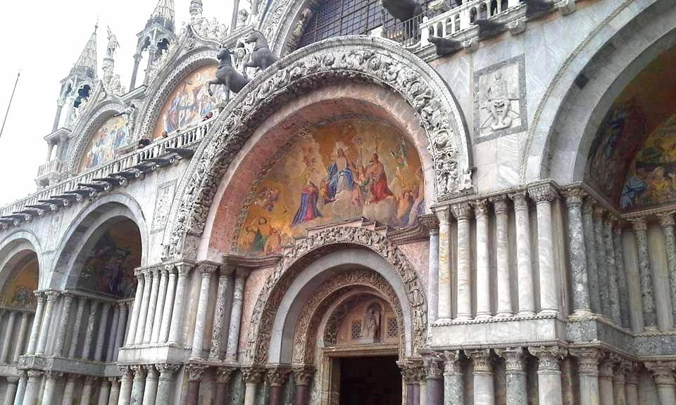 От асоциацията Piazza San Marco настояват да бъде налагана туристическа такса от €100 за гостите, които посещават Венеция само за един ден!