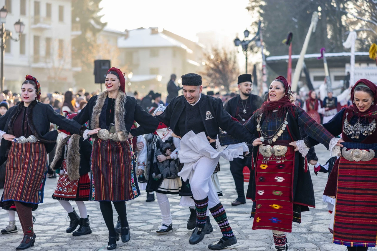 595696914_1463902215739157_4401346775574487704_n