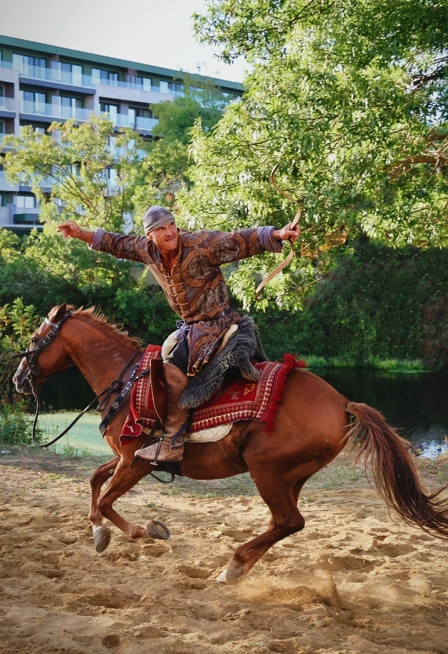 „Конете на българите 2026“ оживяват Крепост Туида на Тодоровден