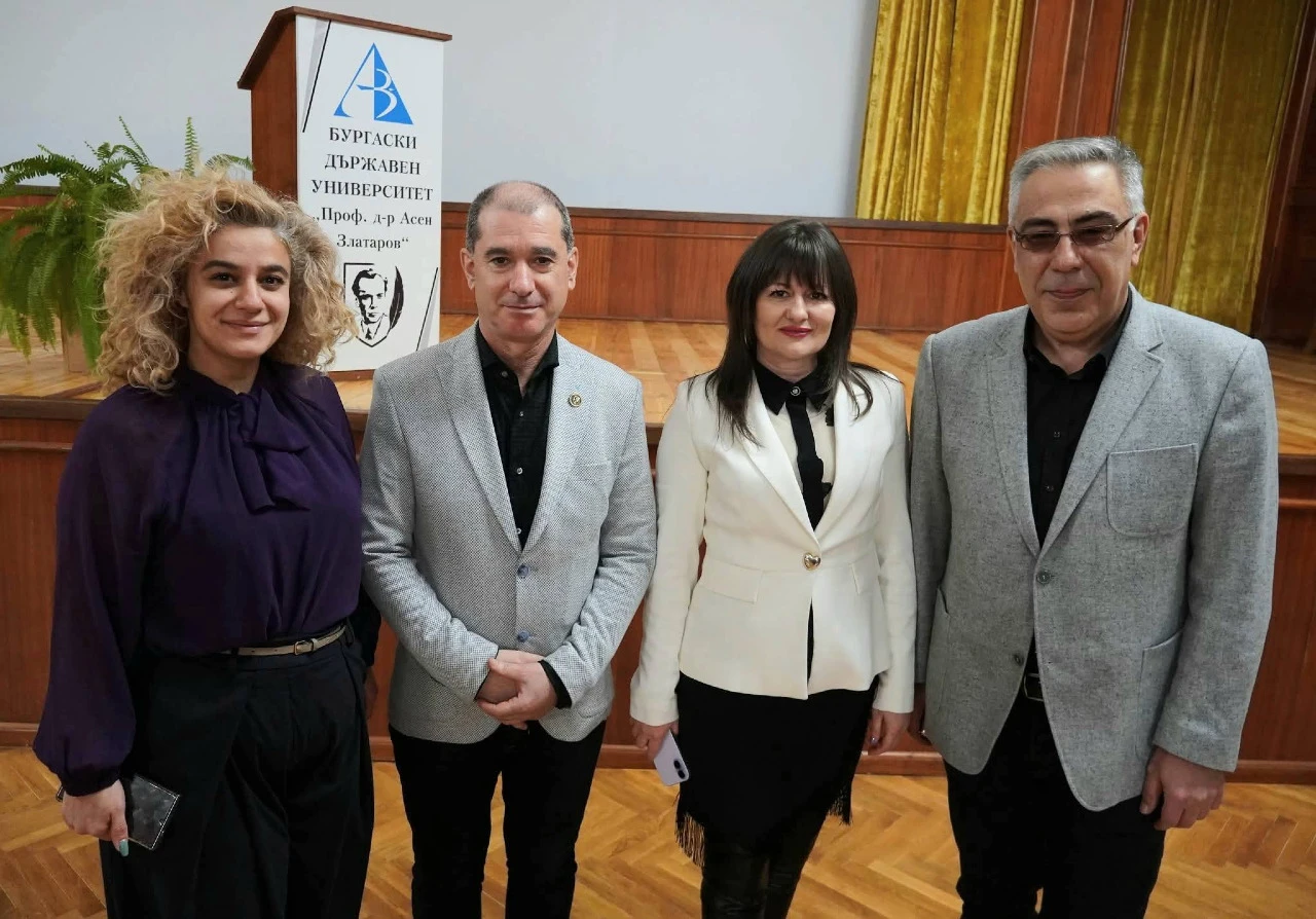 Катедра „Туризъм“ към БДУ “Проф. д-р Асен Златаров” успешно проведе за четвърта година кариерния форум „Ден на кариерата в туризма“ – събитие, което създава пряка връзка между студентите и бизнеса