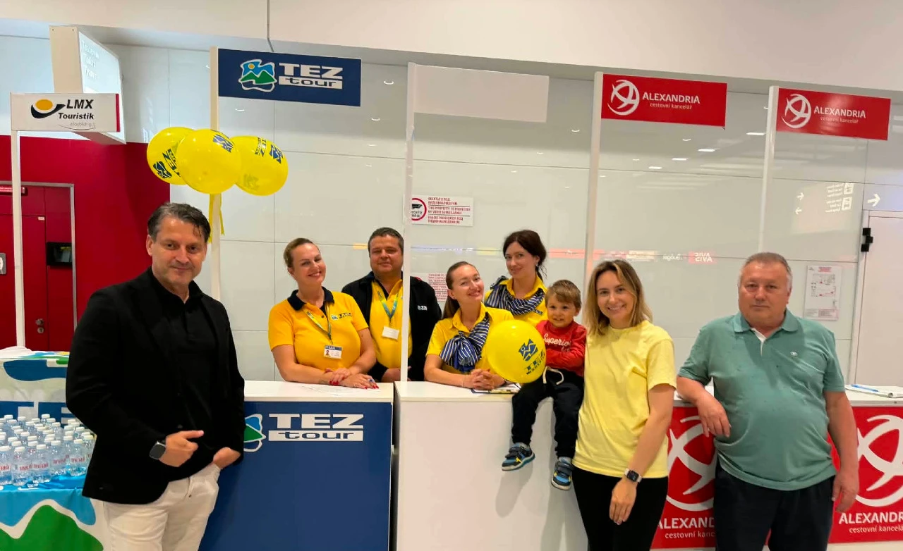 TEZ TOUR стартира сезон 2026 в Бургас със 100% запълнен чартър от Вилнюс