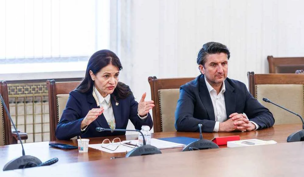 Завръщането на Боршош: От министерския стол до съветник в парламента