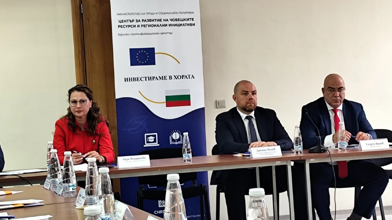Трансформация на труда: Дигитализацията изисква нова квалификация и промяна в трудовите стандарти